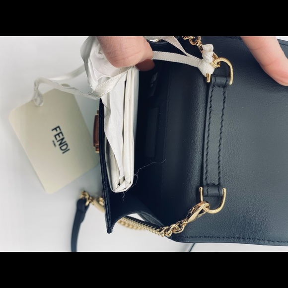 FENDI phone case on chain crossbody - Picture 3 of 6
